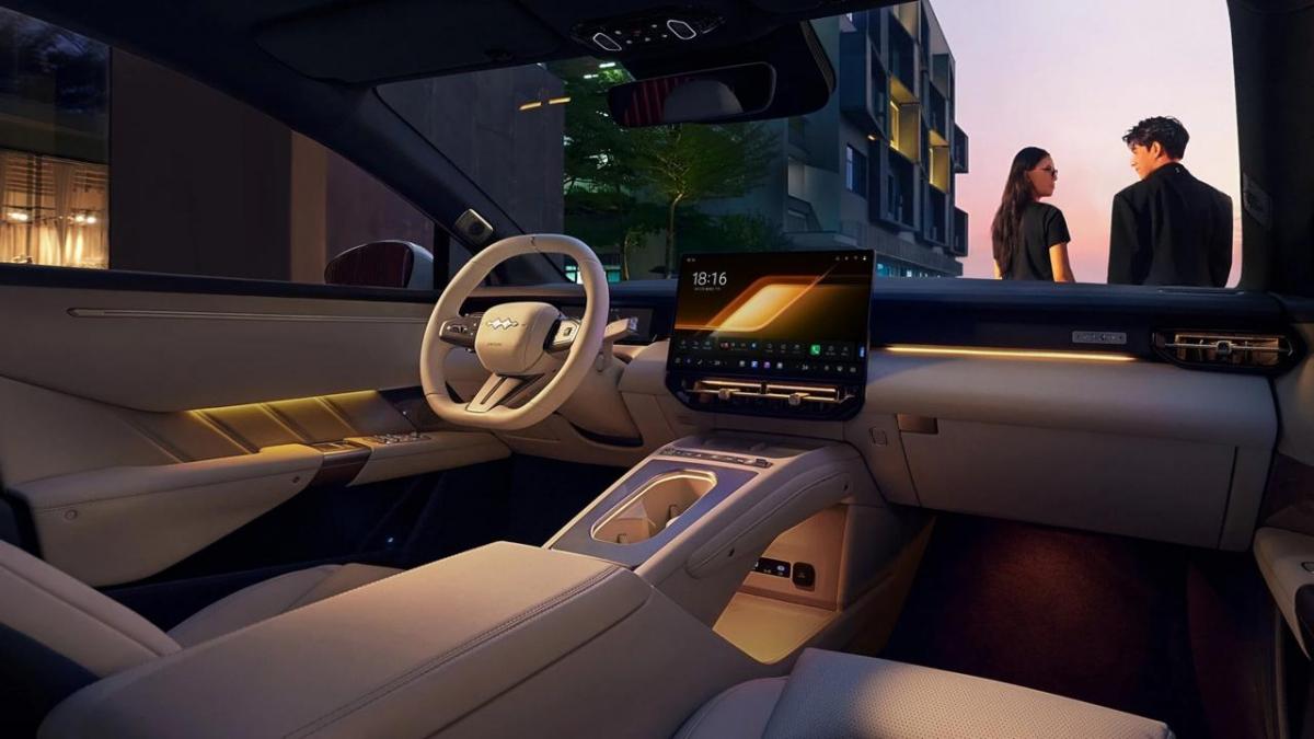900 км на одном заряде: китайцы создали 'убийцу Tesla' за €25 500