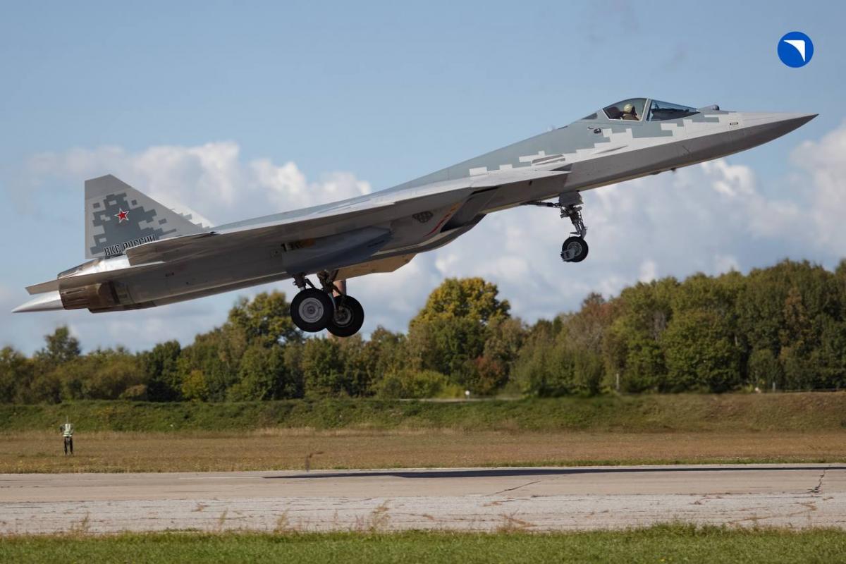 Армія Росії отримала партію винищувачів "п'ятого покоління" Су-57 у новому вигляді
