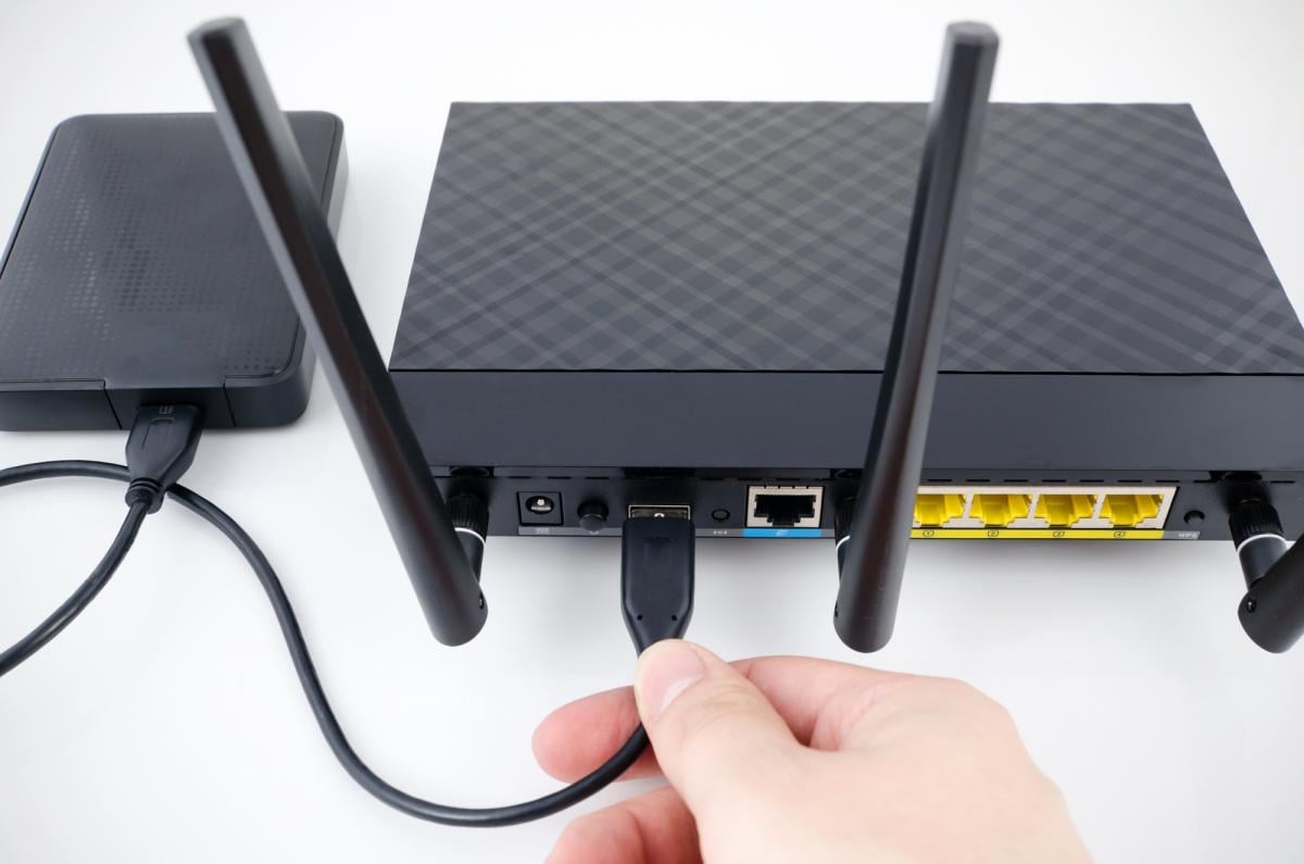 USB-порт на-роутері простоює даремно: ось як використовувати його з користю