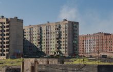 К этому городу не ведет ни одна дорога, а зимой Солнце там не восходит 45 дней