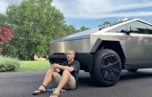 Чоловік купив Tesla Cybertruck за $100 тисяч і здивувався вартості пікапа через два роки