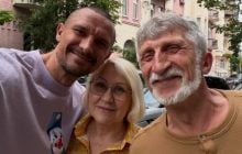 "На базе": Цымбалюк с родителями и возлюбленной выехал из Киева (фото)