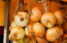 Ціни на цибулю в Україні пішли вниз: скільки коштує кілограм