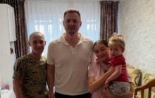 "Труха Україна" передала квартиру родині з Лисичанська, яка чотири роки жила в одній кімнаті
