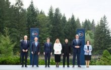 Саммит в украинских горах: Зеленский объявил о создании "Карпатской восьмерки"