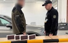 Перші iPhone 18 Pro Max контрабандисти вже спробували завезти до України (фото)