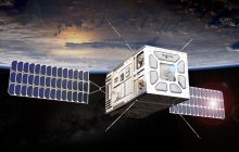 Американський супутник-шпигун раптово розвалився на орбіті