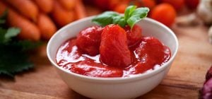 Максимально сохраняет летний вкус помидор зимой: почему итальянцы готовят Pomodori pelati