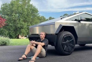 Чоловік купив Tesla Cybertruck за $100 тисяч і здивувався вартості пікапа через два роки