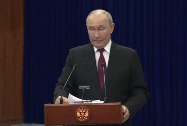 Переговорний процес щодо України наразі призупинено, - Путін