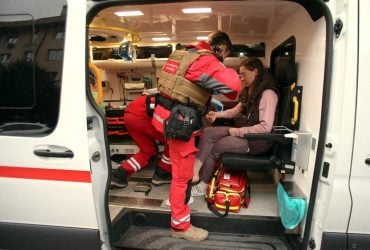 РФ ударила по поселку в Харьковской области: десять пострадавших, среди них – дети