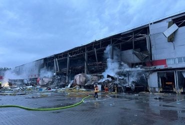 РФ знищила депо та відділення Нової пошти в Дніпрі: є жертви