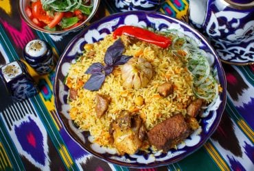 Мясо или лук: что первым класть в плов, чтобы он получился вкусным