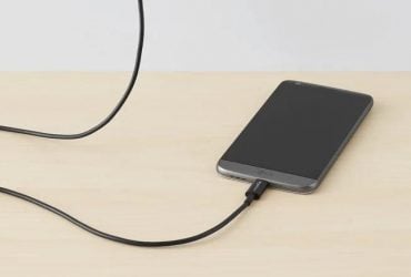 Дешевый USB-C-кабель удивил экспертов: он пережил 11 500 сгибаний