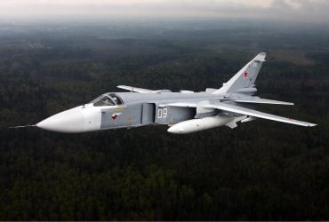 Бійці ГУР уразили ворожий Су-24 в окупованому Криму (відео)