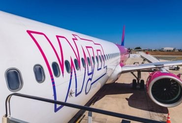 Рейс Wizz Air зупинили безпосередньо перед зльотом: що помітила стюардеса