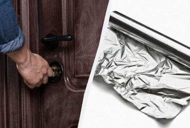 Перед выходом из дома дверную ручку обматывают фольгой: зачем это делают