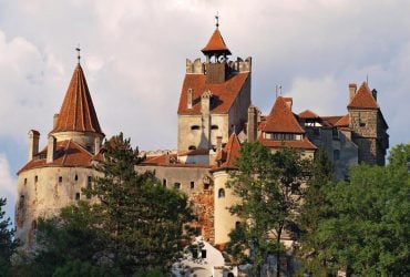 Туристы не ожидали: названы достопримечательности, которые оказались не совсем настоящими