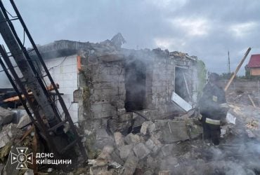 Россияне разрушили дом в Киевской области: пострадала целая семья (фото)