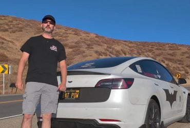 Мужчина сравнил расходы на Tesla и BMW за 7 лет и назвал более выгодный автомобиль