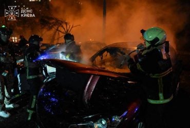 Двоє жертв і 8 постраждалих: що відомо про наслідки нічної атаки на Київ (фото)