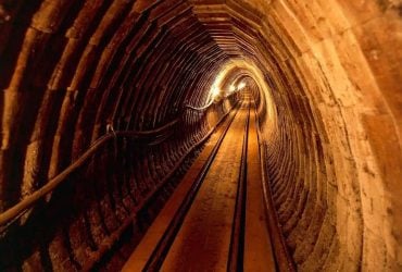 Археологи натрапили в горі на тунелі довжиною 300 метрів, які приховували стародавню таємницю (фото)