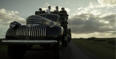 Netflix показал трейлер "Москито Боул" с Биллом Скарсгардом (видео)