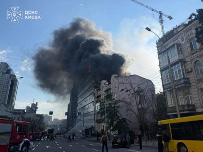 Россияне ударили по больнице "Добробут" в центре Киева: есть пострадавшие (видео)