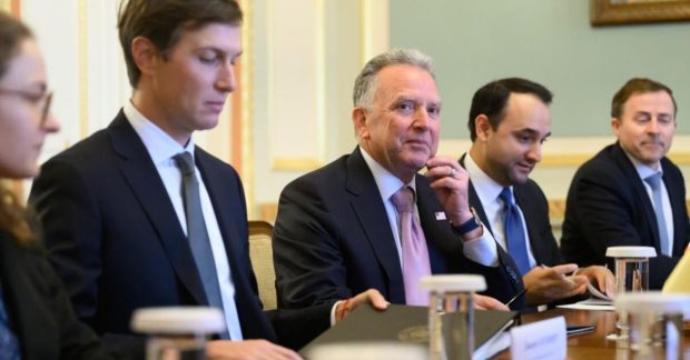 Який годинник носить спецпосланник Трампа Віткофф: з'явилися деталі та фото