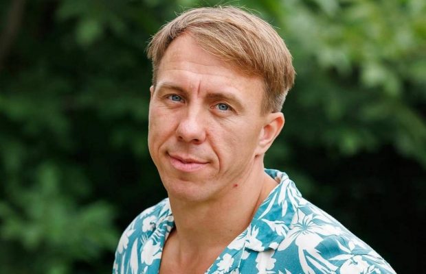 Известный украинский актер рассказал о работе с россиянами до войны: "Мне стыдно"