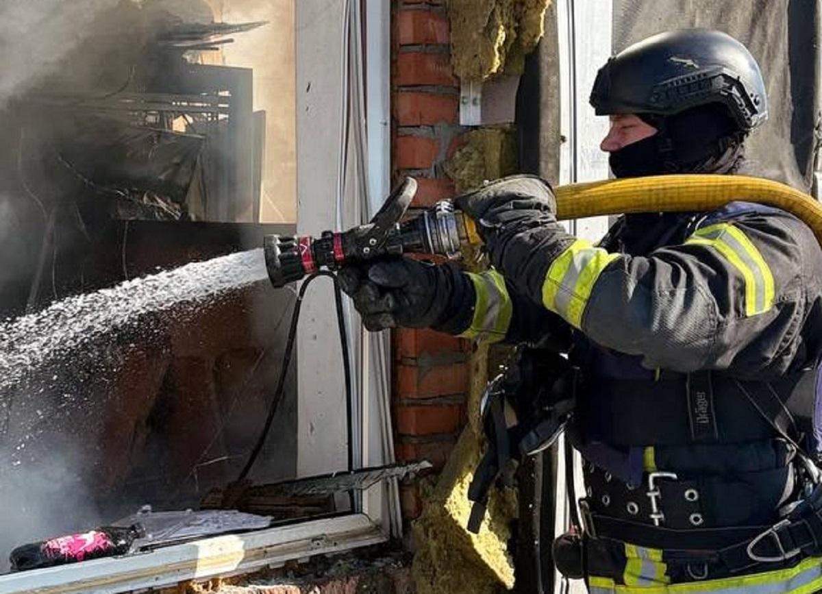 РФ вдарила КАБами по Харкову: зруйновано житловий будинок, є жертви