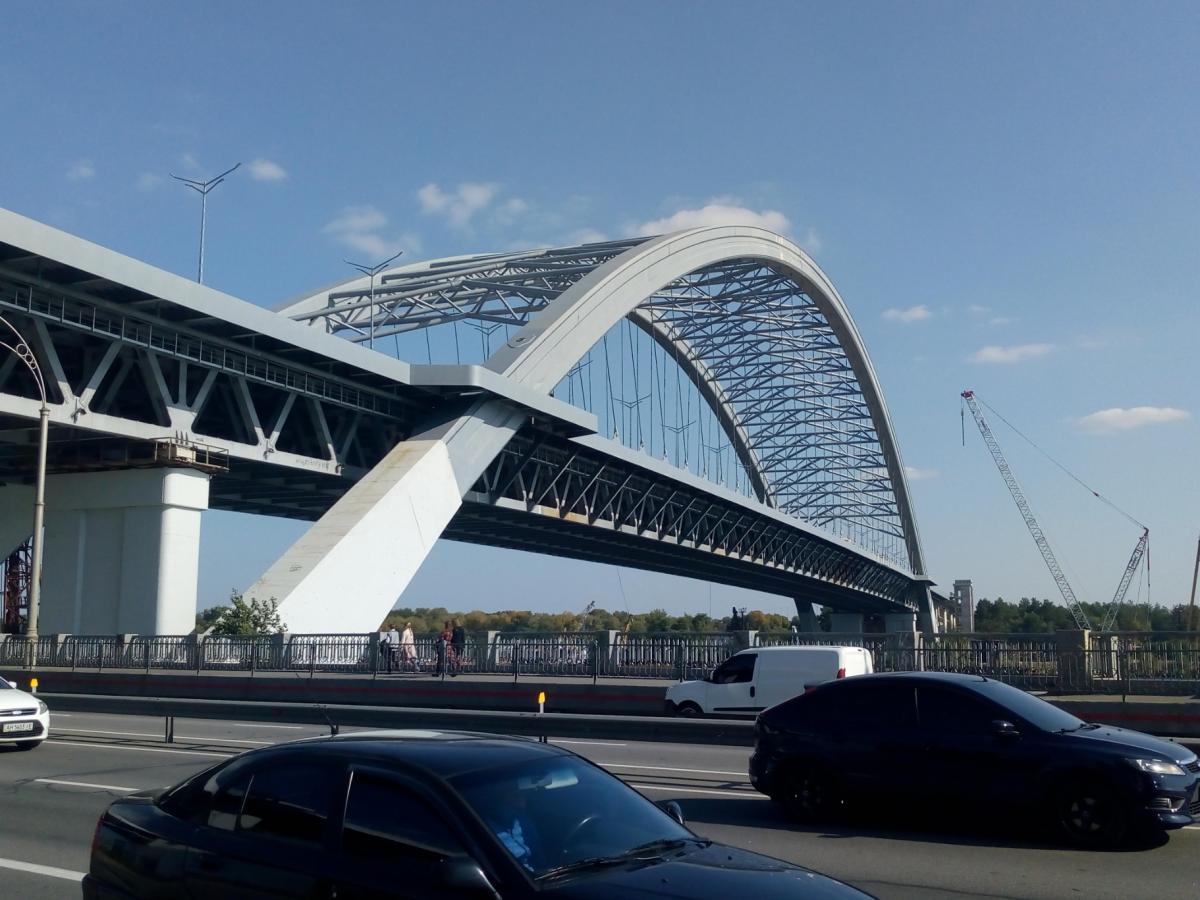 Під час повітряної тривоги у Києві перекриватимуть два мости: у КМДА повідомили деталі Під час повітряної тривоги у Києві перекриватимуть два мости: у КМДА повідомили деталі