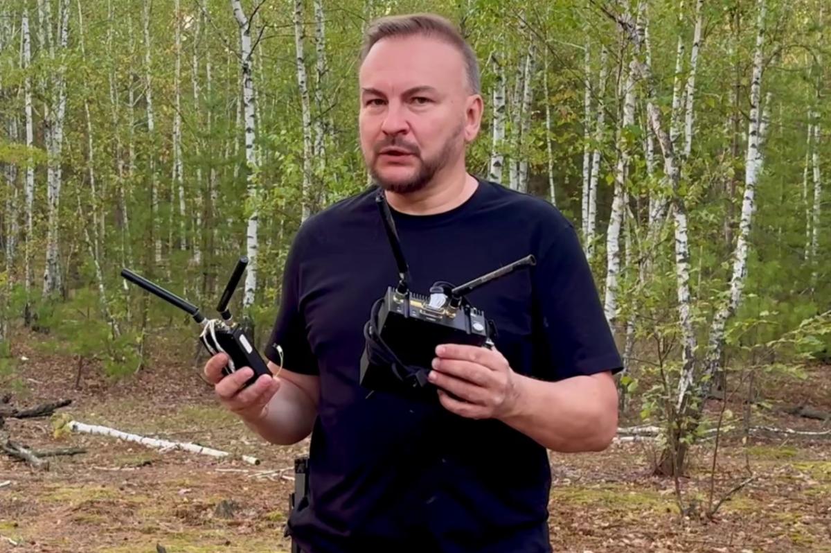 Флеш показал ретрансляторы для 'Шахедов', которыми РФ бьет по украинским городам Флеш показал ретрансляторы для 'Шахедов', которыми РФ бьет по украинским городам