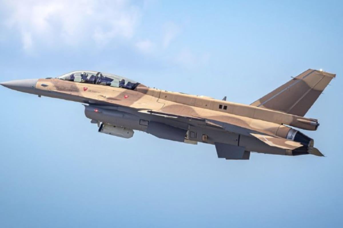 Найновіша версія F-16 виконала свій перший політ (фото) Найновіша версія F-16 виконала свій перший політ (фото)