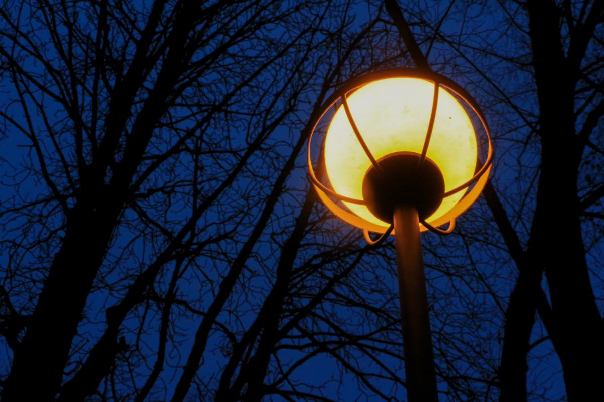 Графіки відключень 8 жовтня: кому будуть вимикати світло у четвер
