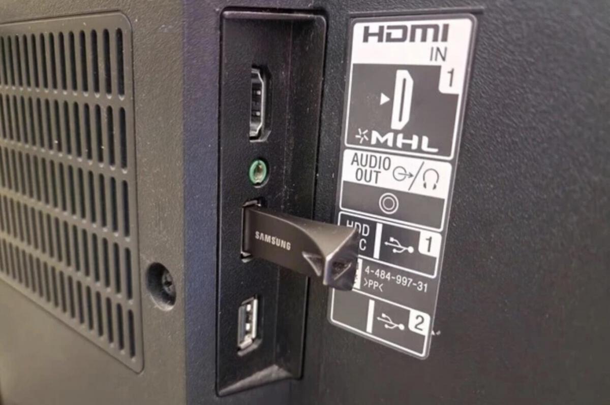 Вы зря используете USB-порт телевизора только для фильмов: 5 полезных функций Вы зря используете USB-порт телевизора только для фильмов: 5 полезных функций