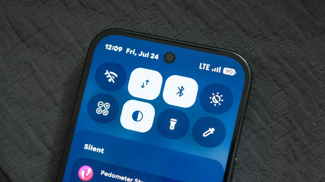 Швидка зарядка та антивірус: 4 міфи про Android, у які час перестати вірити Швидка зарядка та антивірус: 4 міфи про Android, у які час перестати вірити