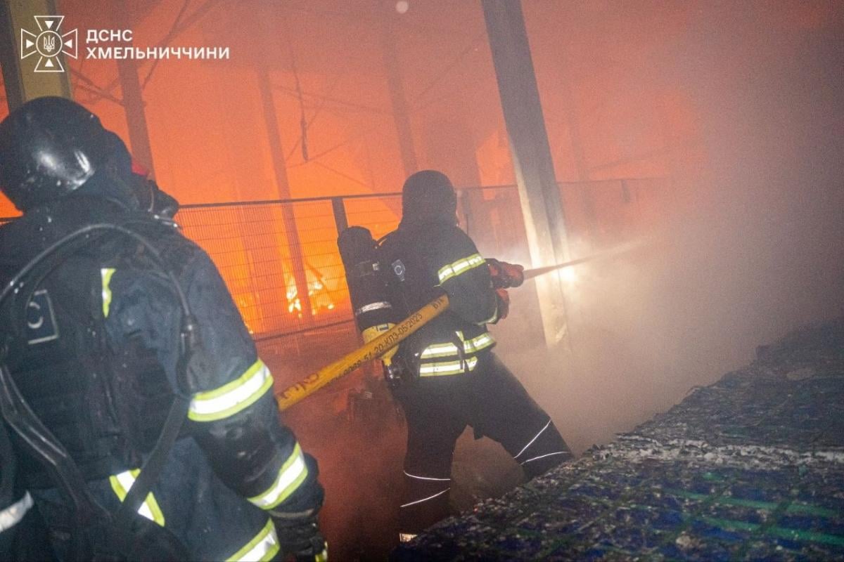 РФ масовано вдарила балістикою по Києву та кількох містах: є жертви і постраждалі РФ масовано вдарила балістикою по Києву та кількох містах: є жертви і постраждалі