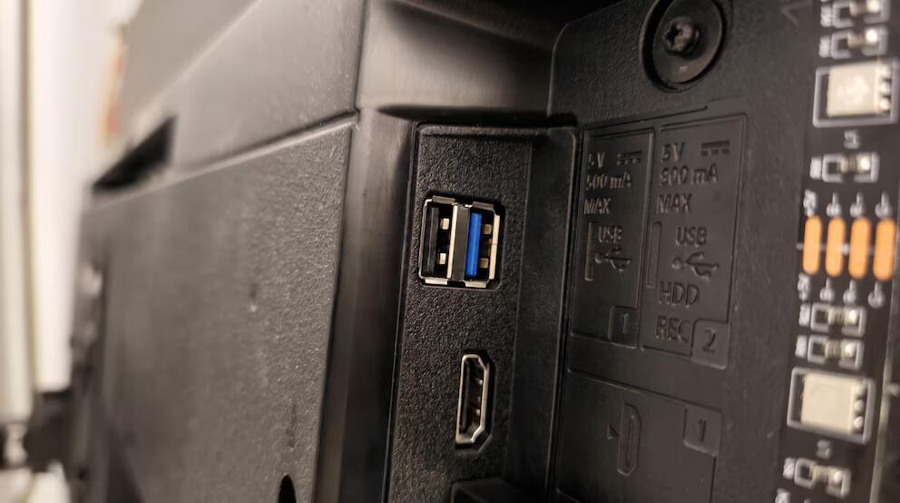 Как превратить старый телевизор в Smart TV, используя свободный HDMI-порт Как превратить старый телевизор в Smart TV, используя свободный HDMI-порт