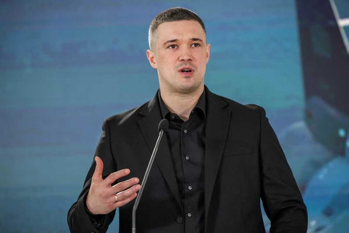 Федоров вирішив попіаритися на Старлінк, але Маск швидко поставив його на місце, - військовий Сазонов Федоров вирішив попіаритися на Старлінк, але Маск швидко поставив його на місце, - військовий Сазонов