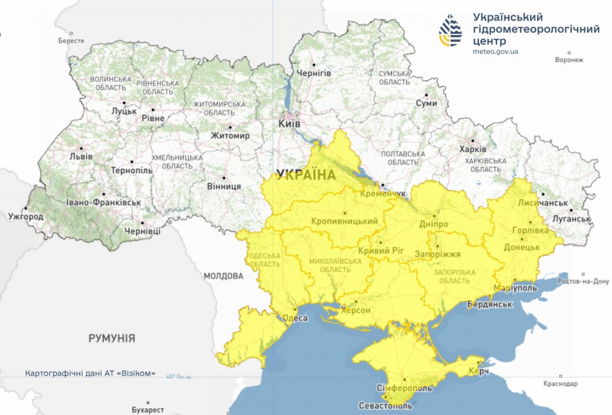 Небезпечний туман накриє Україну найближчої ночі: про які області йдеться (карта)