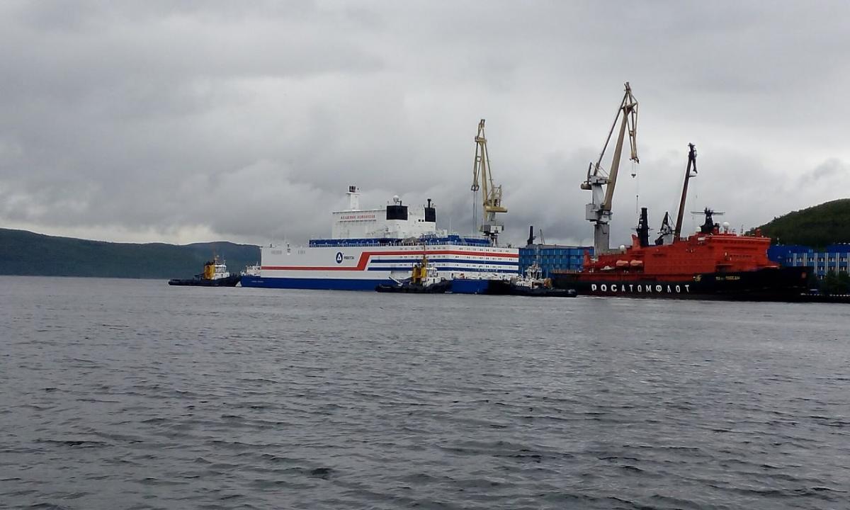 Кремль хоче поставити плавучі АЕС одній з найбільш густонаселених країн світу Кремль хоче поставити плавучі АЕС одній з найбільш густонаселених країн світу