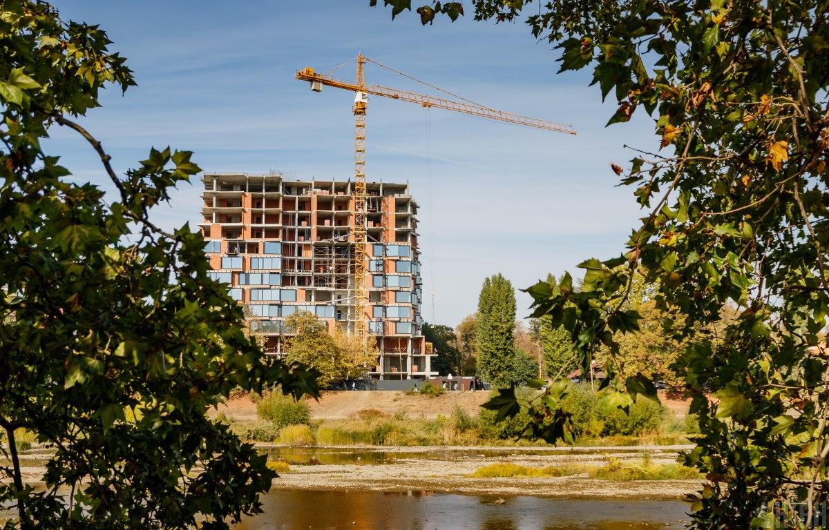 Золоті квадратні метри: Закарпаття 'не гумове' і дуже дороге