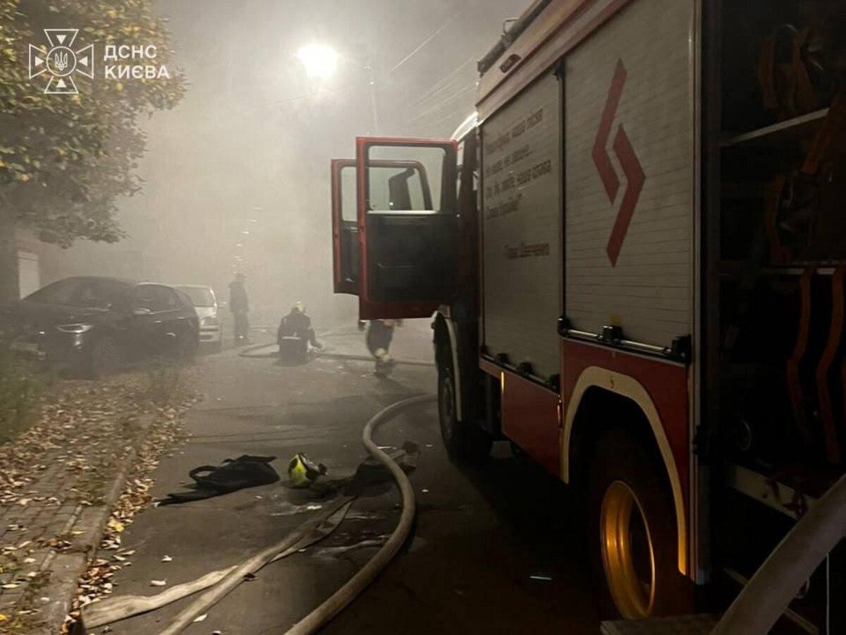 РФ вдарила балістикою по Києву: є загиблі та постраждалі РФ вдарила балістикою по Києву: є загиблі та постраждалі
