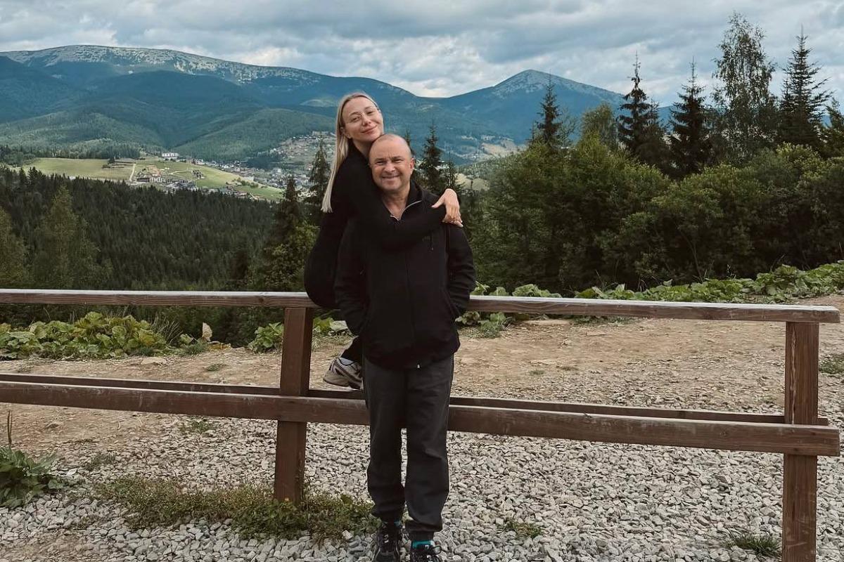 Дружина Павліка показала обличчя співака після операції та ускладнень (фото) Дружина Павліка показала обличчя співака після операції та ускладнень (фото)