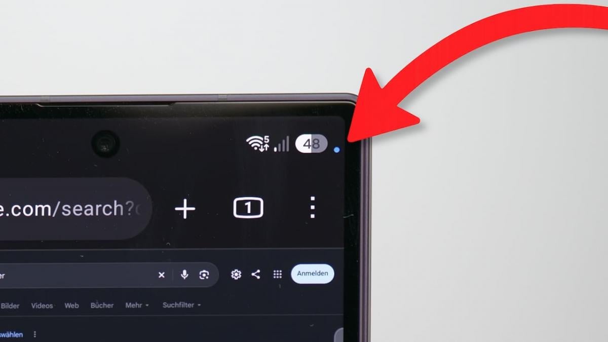 На смартфонах Samsung з’явилася загадкова синя крапка: що вона означає На смартфонах Samsung з’явилася загадкова синя крапка: що вона означає