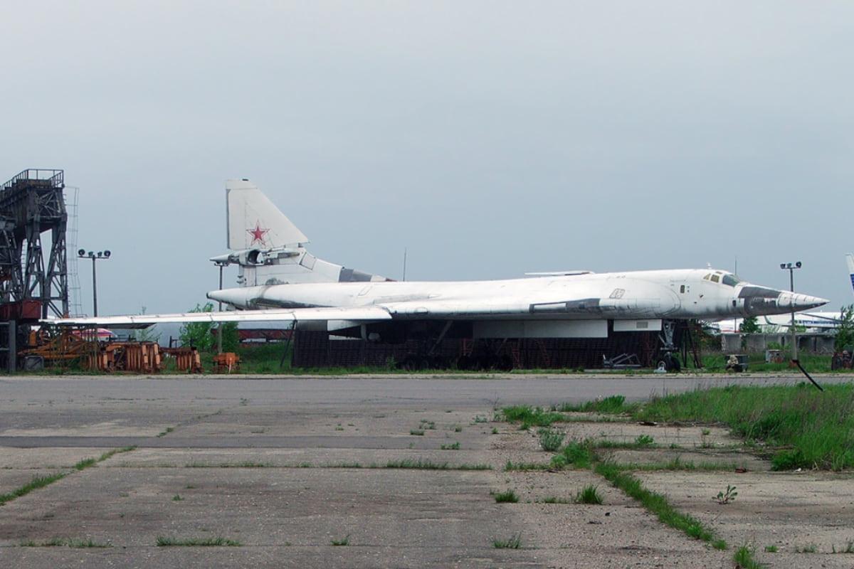 Плани Росії щодо Ту-160М різко скоротилися: замість 50 літаків замовили 10 Плани Росії щодо Ту-160М різко скоротилися: замість 50 літаків замовили 10