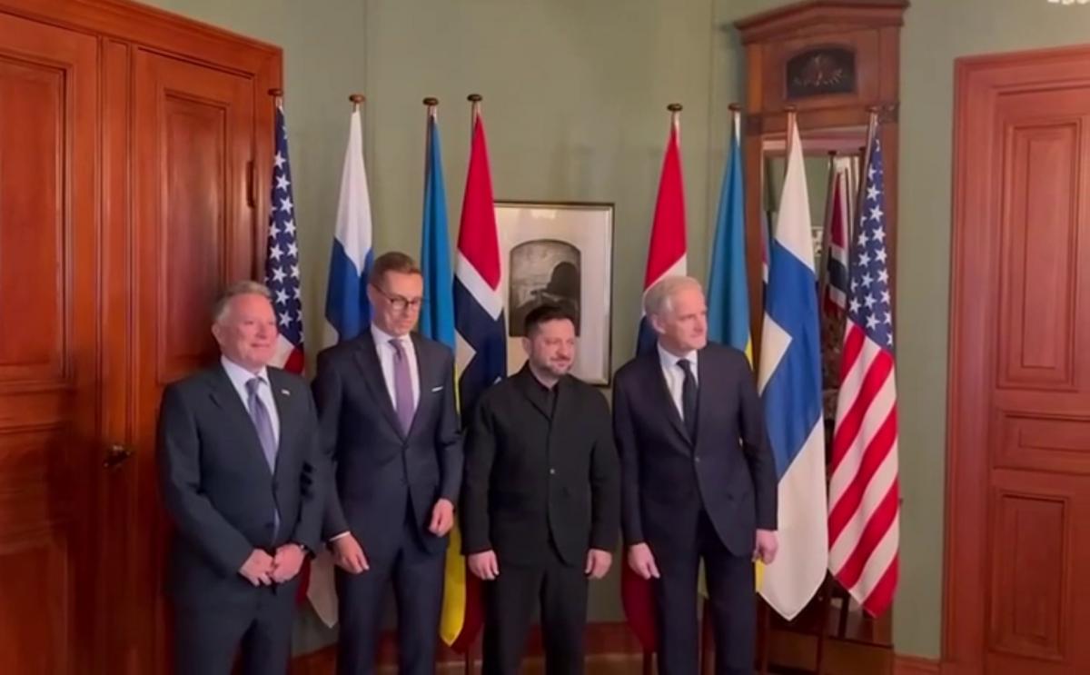 Зеленський розпочав зустріч із делегацією США на чолі з Віткоффом Зеленський розпочав зустріч із делегацією США на чолі з Віткоффом