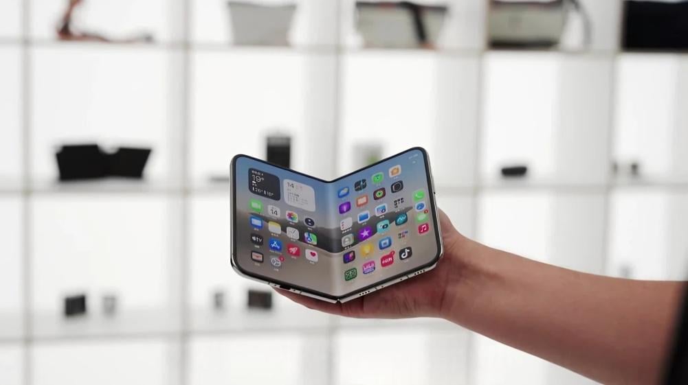 iPhone Duo за 2000 доларів склали і розклали 10 тисяч разів: що сталося з екраном iPhone Duo за 2000 доларів склали і розклали 10 тисяч разів: що сталося з екраном