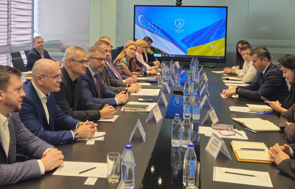 Україна та Узбекистан обговорили нові можливості співпраці у фармацевтичній галузі Україна та Узбекистан обговорили нові можливості співпраці у фармацевтичній галузі